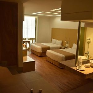 Suite Two Double Beds Non-Smoking
